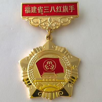 抗戰(zhàn)紀念章哪個廠家可以定制價格實惠,金銀抗戰(zhàn)勝利獎章定制。